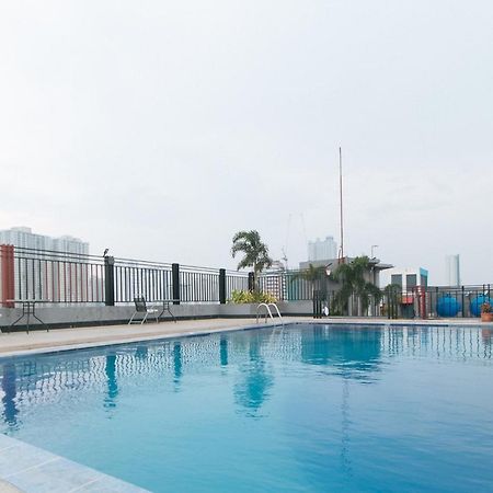 Reddoorz @ Melbourne Suites Makati ماكاتي المظهر الخارجي الصورة